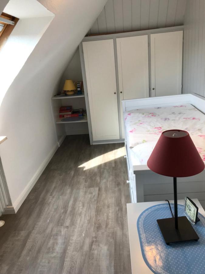 Haus Andrea -Wohnung Oben Büsum Extérieur photo