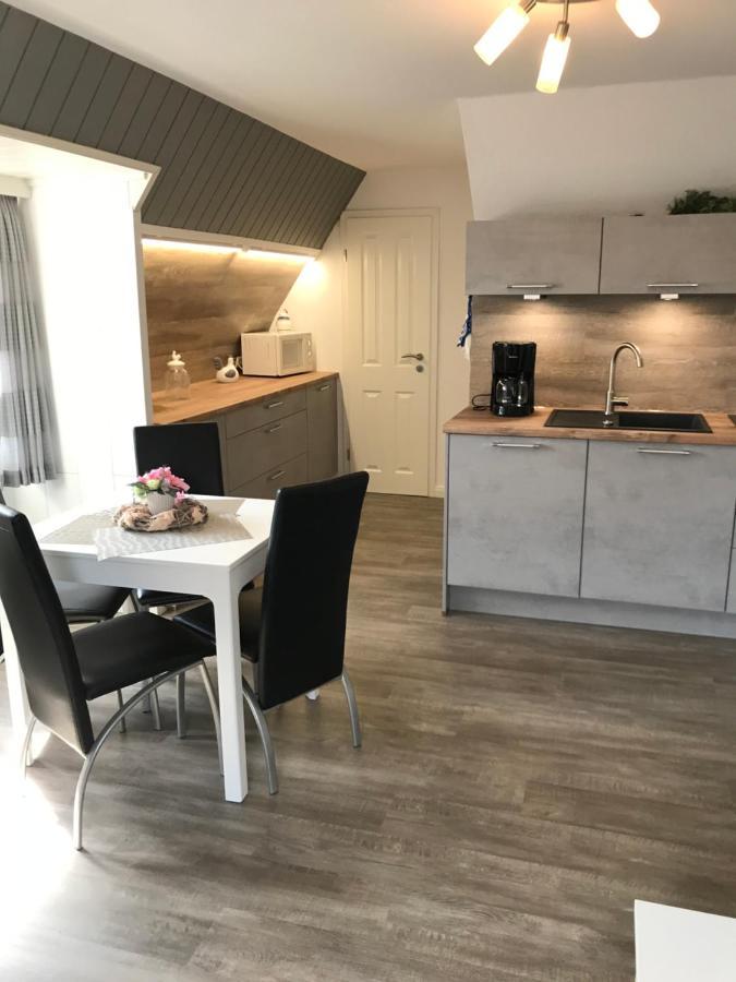 Haus Andrea -Wohnung Oben Büsum Extérieur photo